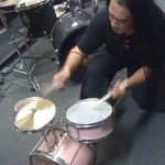 Tatsuya discovered this pink drum set...